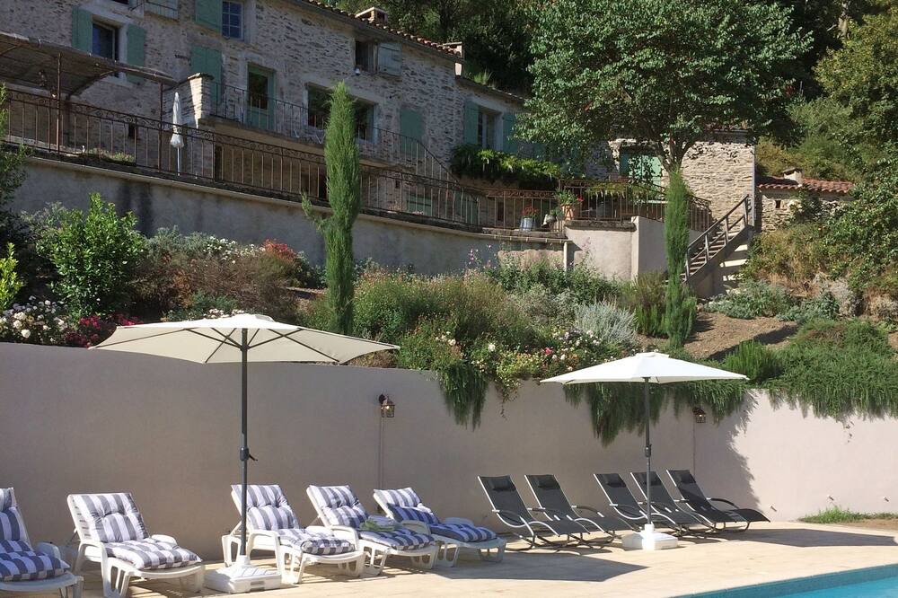 Photo of Outdoor in Courniou
