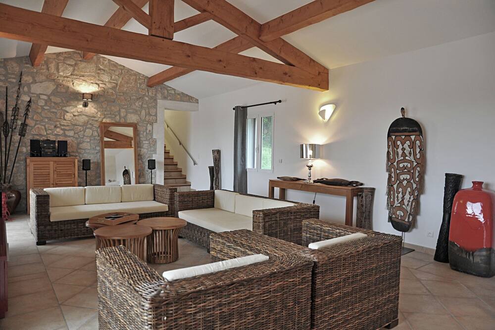 Photo of Livingroom in Saint-Ambroix