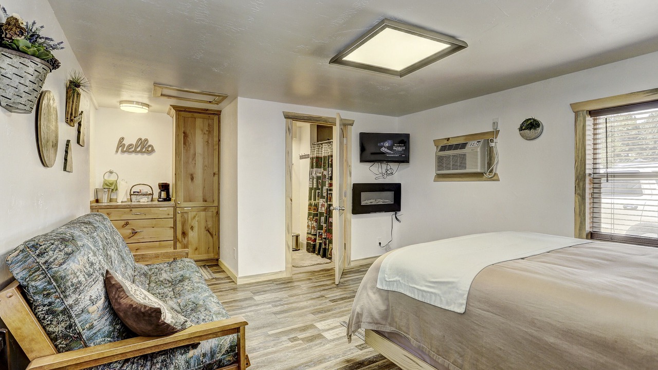 Photo of Others in Cascade