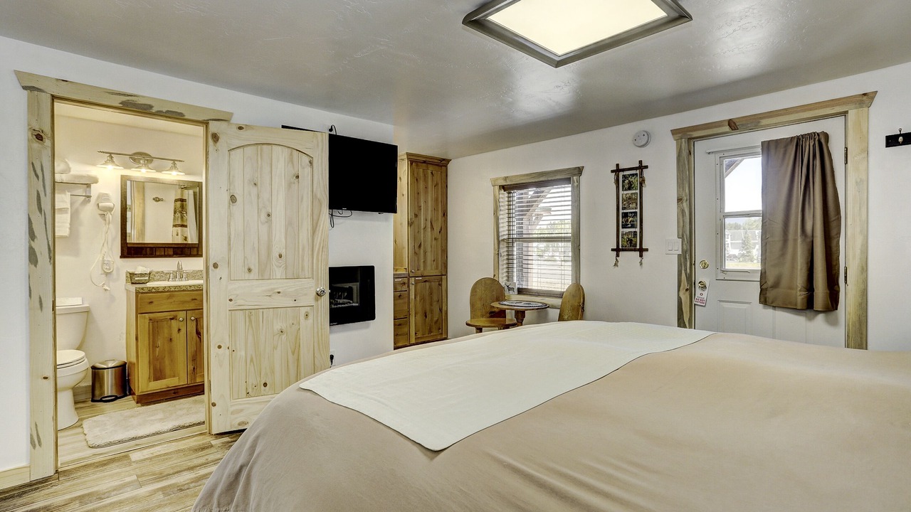 Photo of Bedroom in Cascade