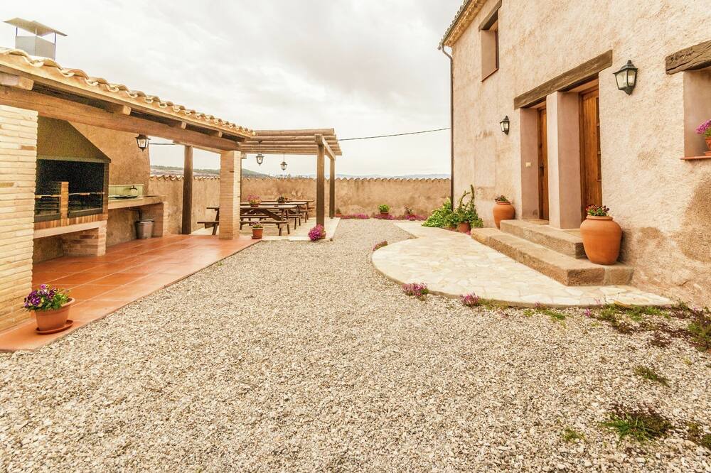 Photo of Outdoor in Maians