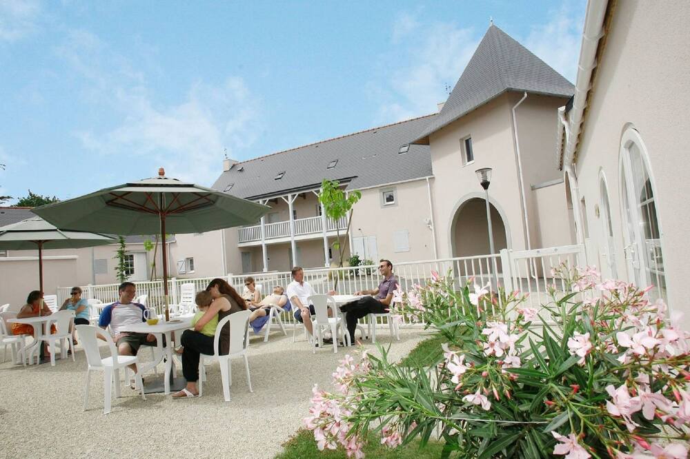 Photo of Others in Le Tronchet