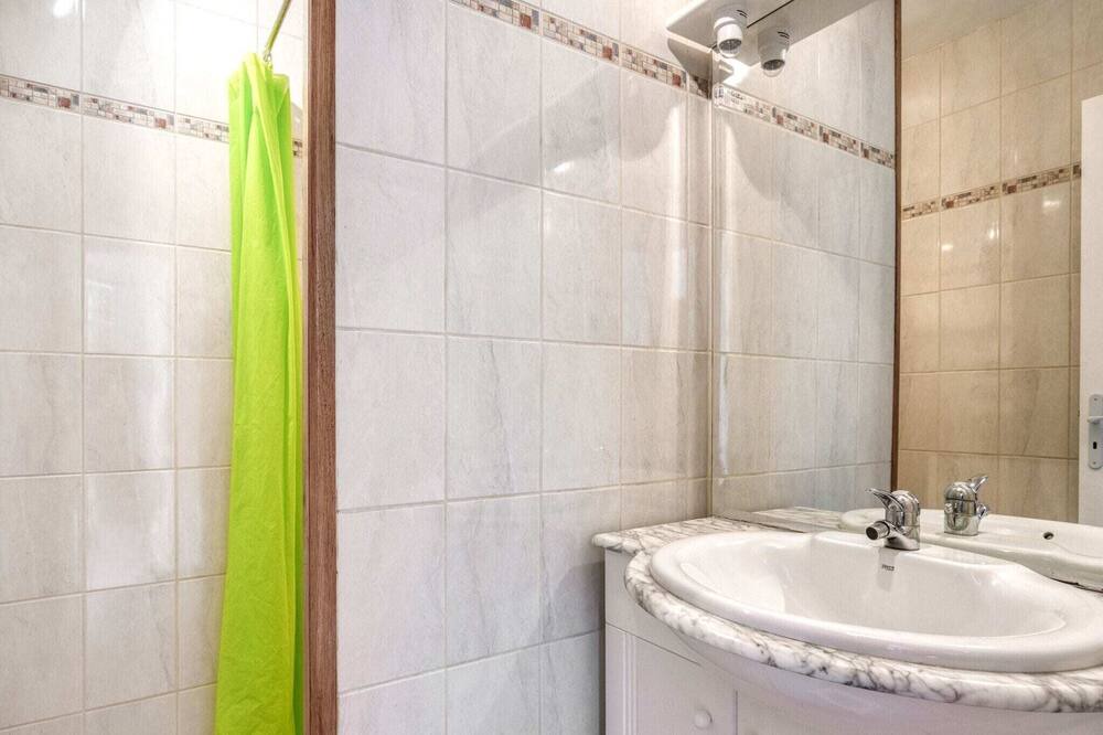 Photo of Bathroom in Loubejac