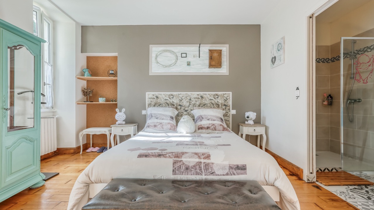 Photo of Outdoor in Pons