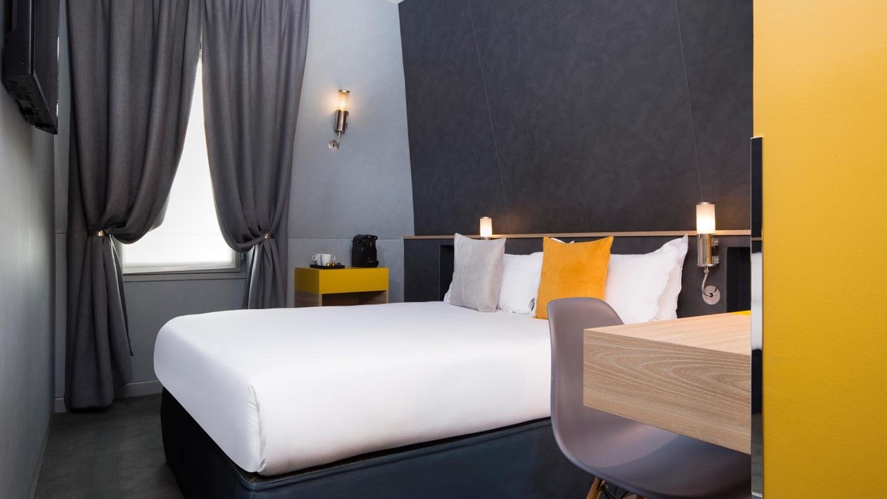 Photo of Bedroom in Bourg-la-Reine