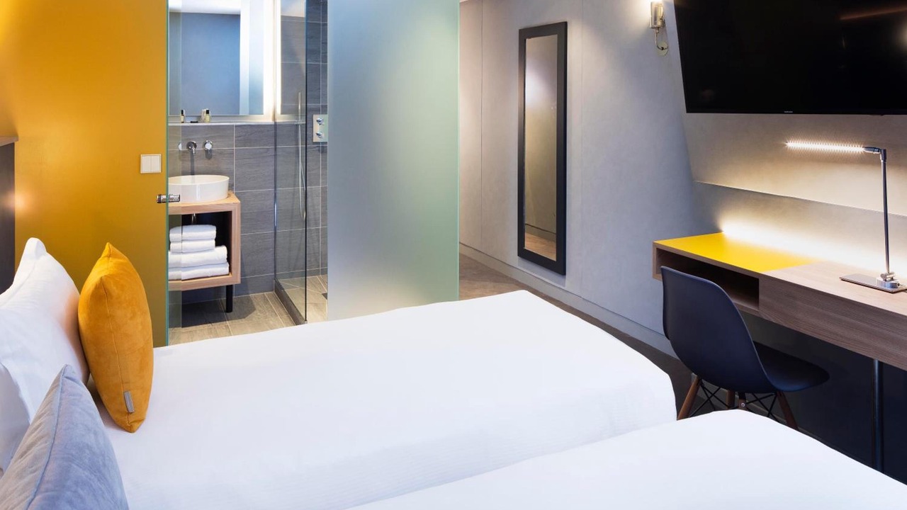 Photo of Bedroom in Bourg-la-Reine
