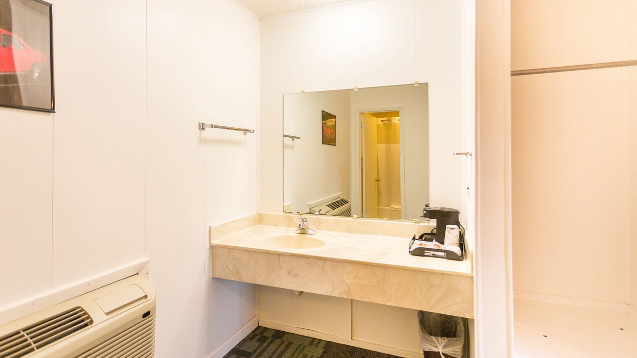 Photo of Bathroom in Murphy