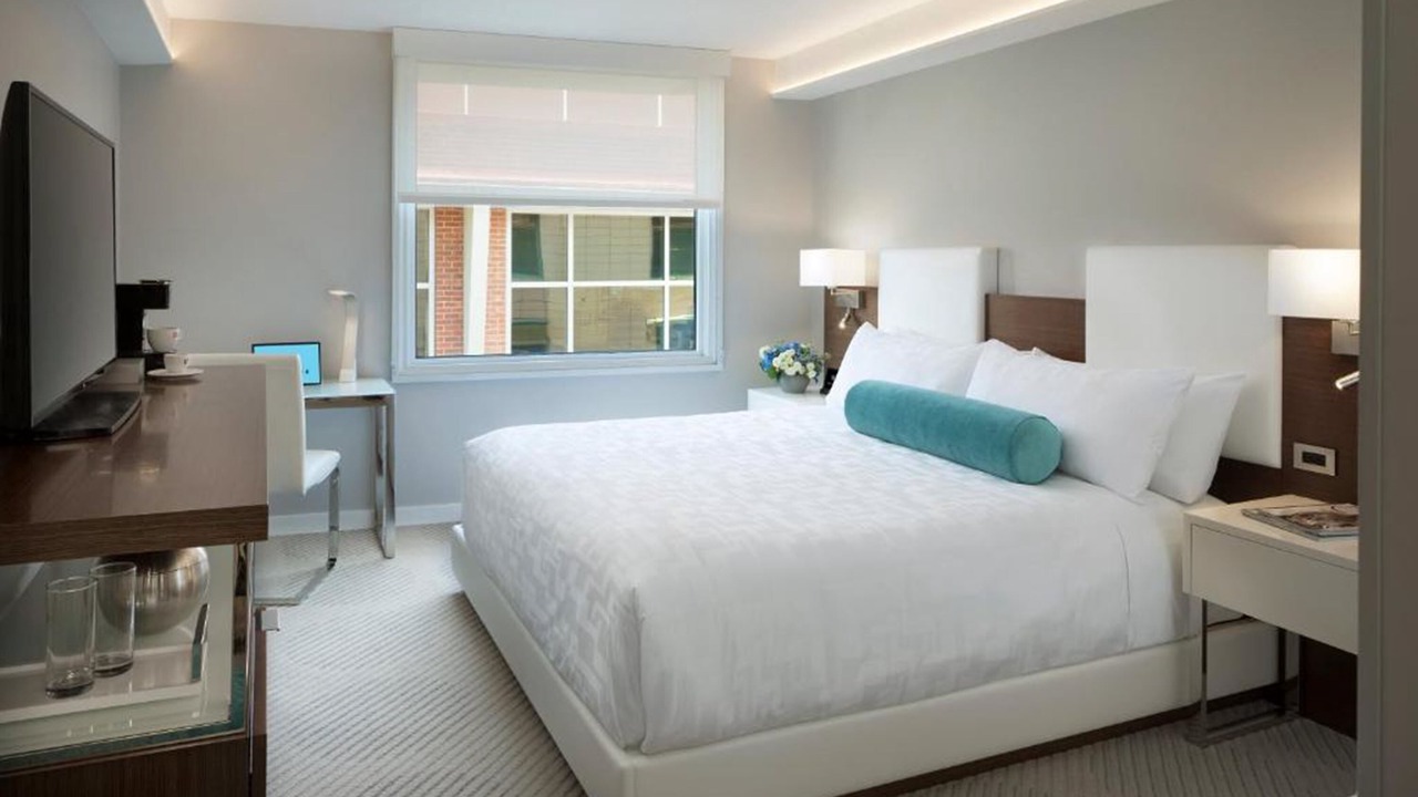 Photo of Bedroom in China Basin