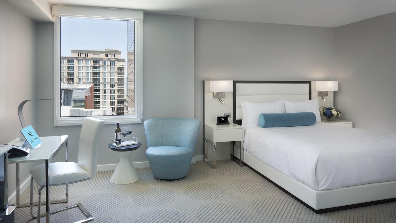 Photo of Bedroom in China Basin