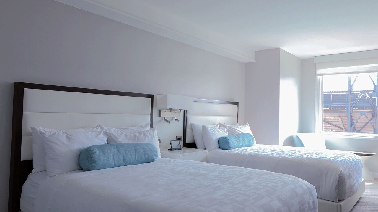 Photo of Bedroom in China Basin