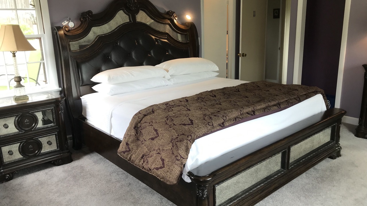 Photo of Bedroom in Williamsville