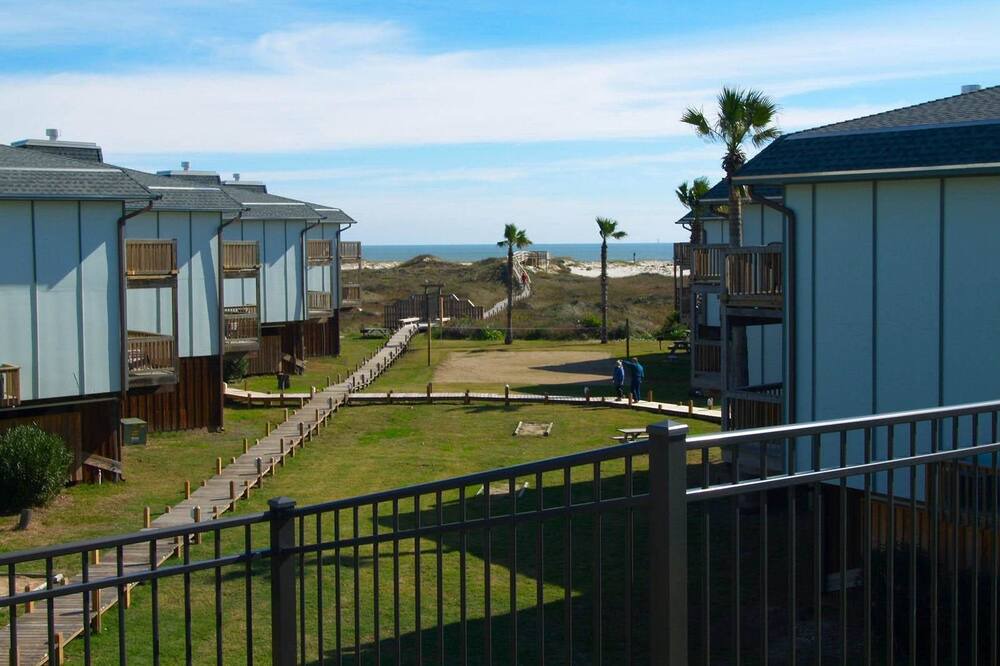 Photo of Patio Balcony in Shibui Sands