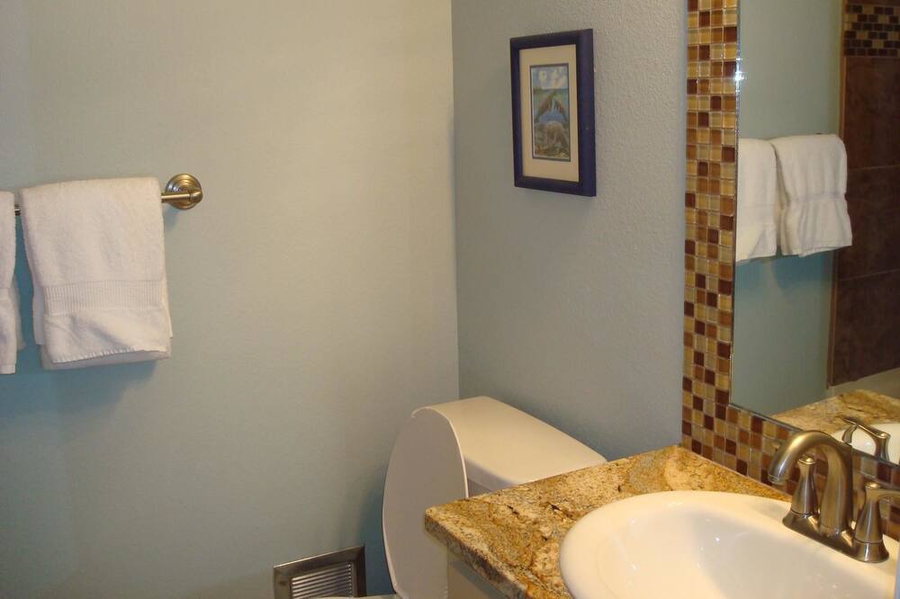 Photo of Bathroom in Shibui Sands