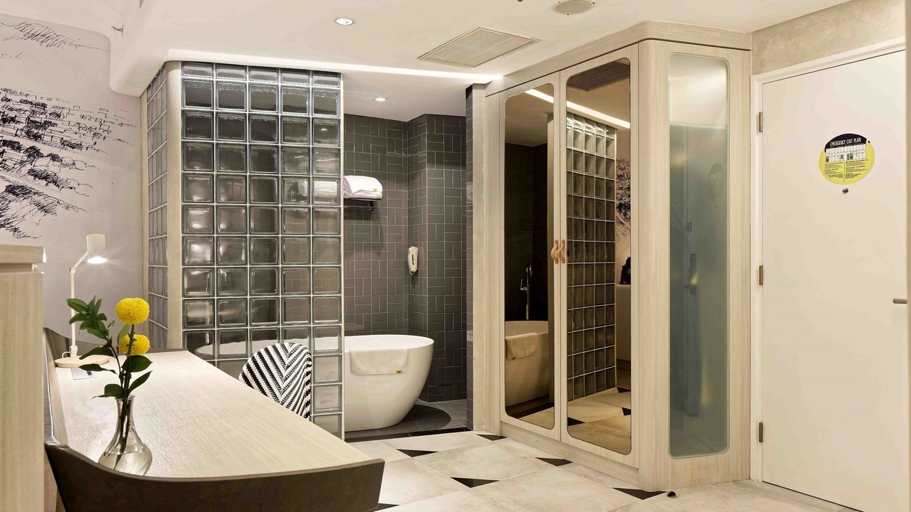 Photo of Bathroom in Gambir