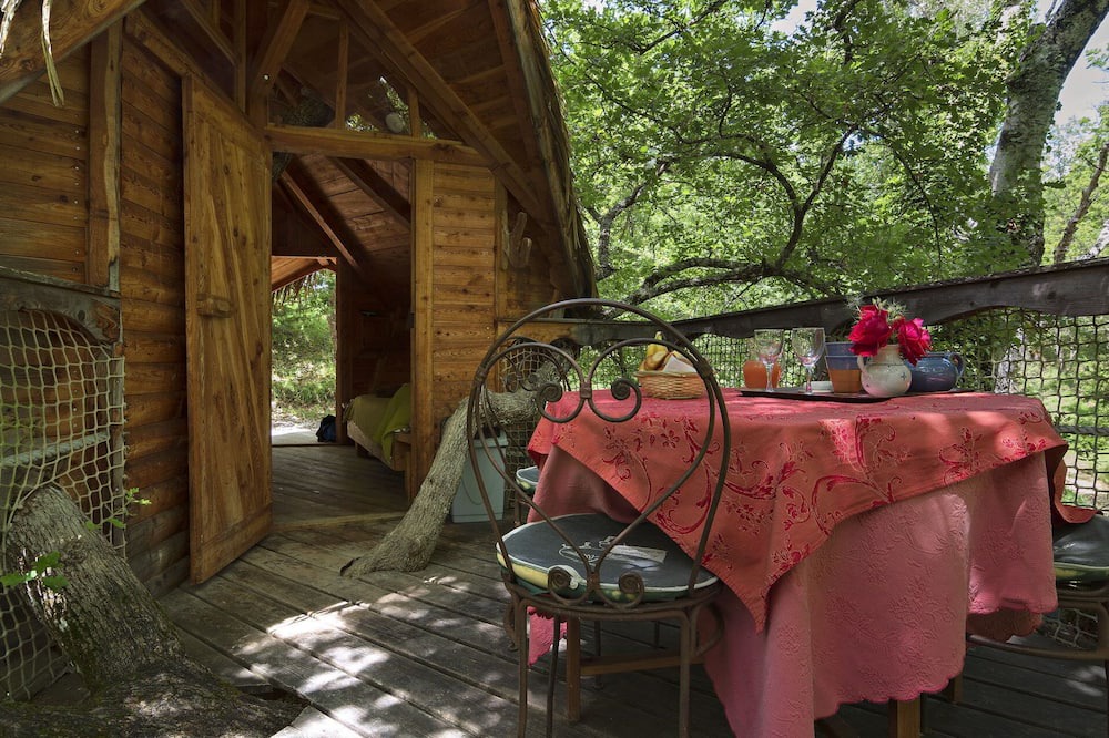 Photo of Patio Balcony in Sigonce