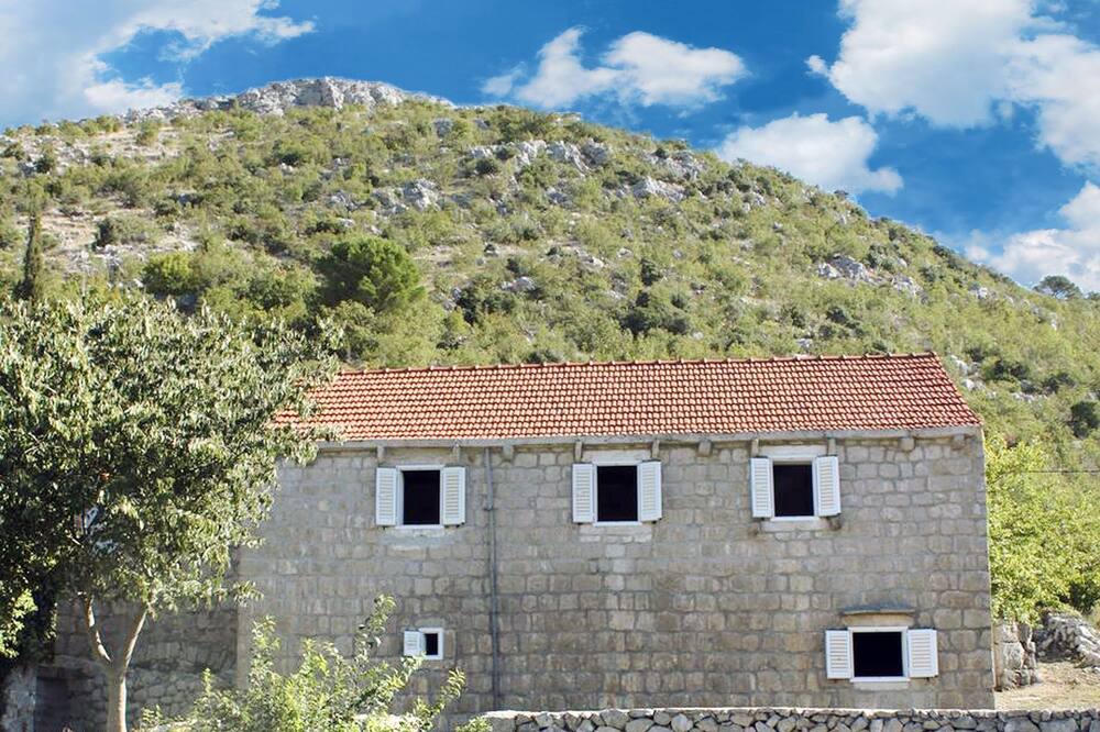 Photo of Outdoor in Stravca