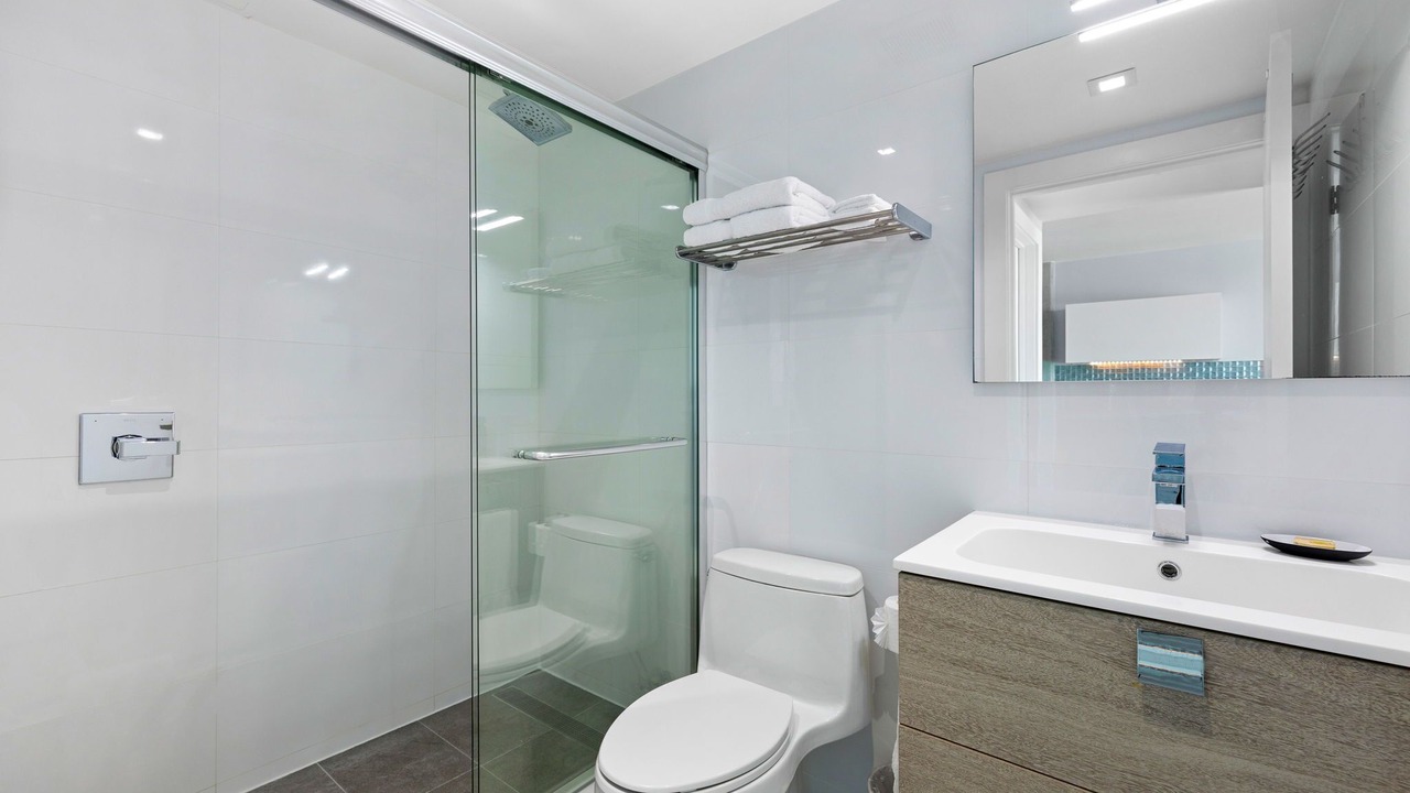 Photo of Bathroom in West Avenue