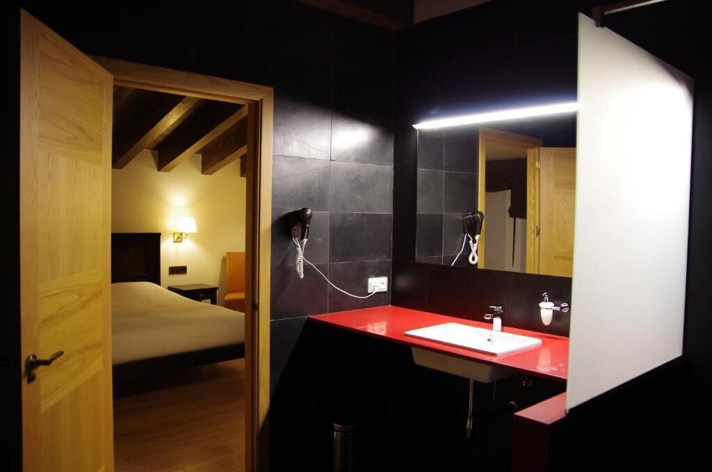 Photo of Bathroom in El Pont De Bar