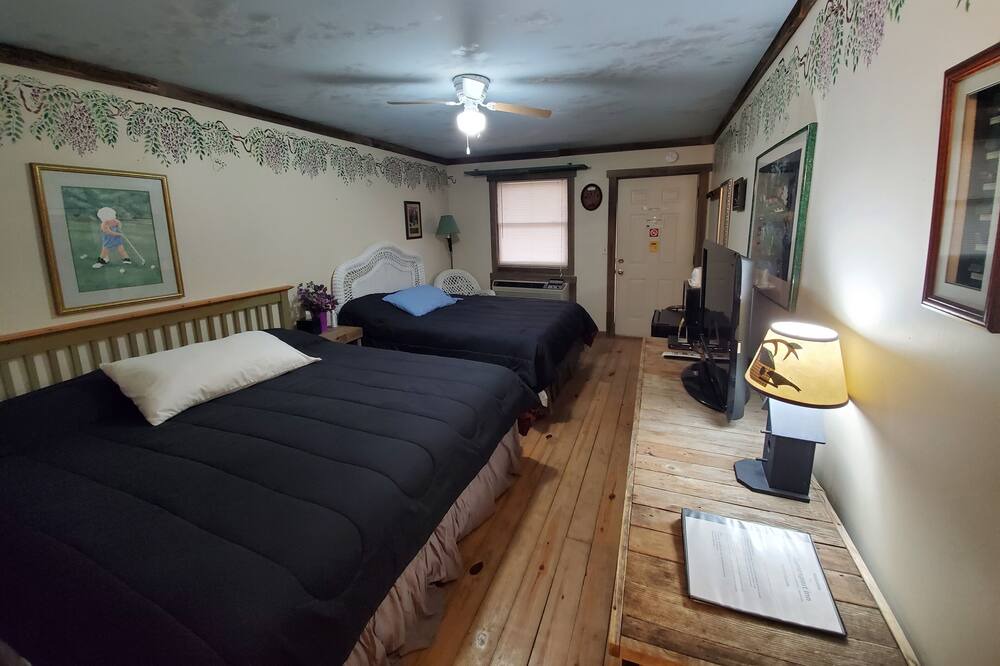 Photo of Bedroom in Jamesport