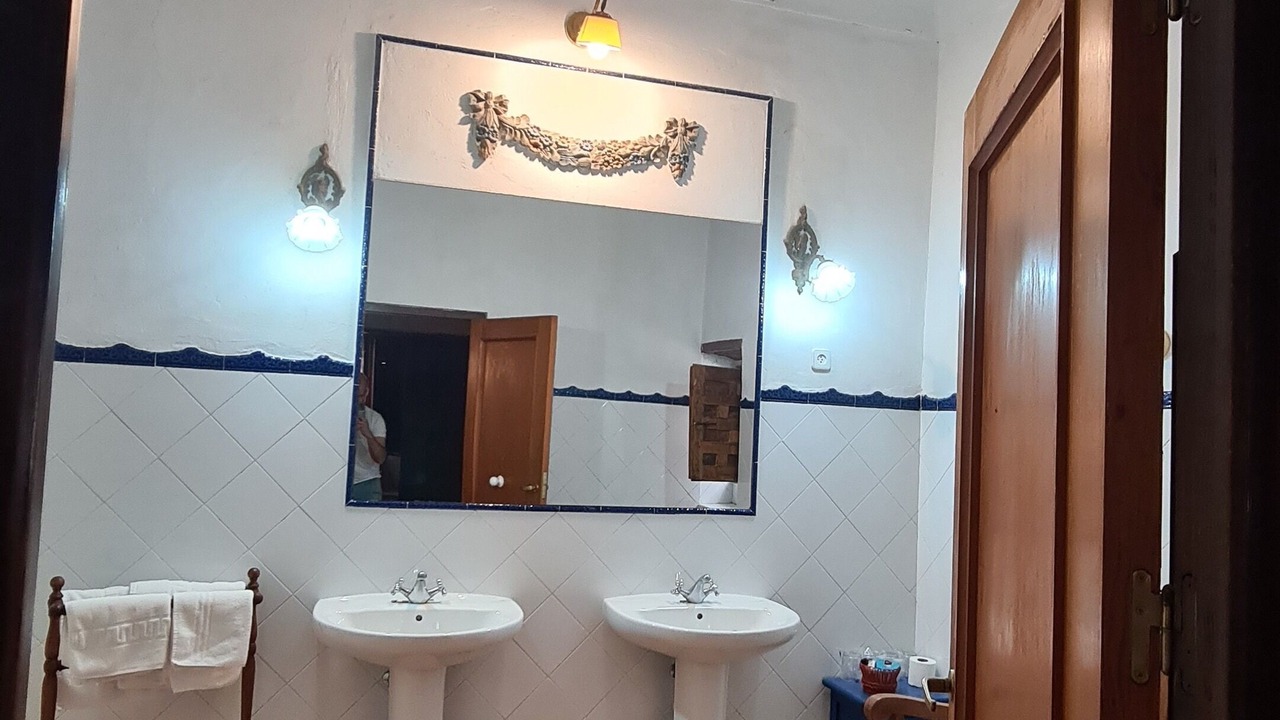 Photo of Bathroom in Huete