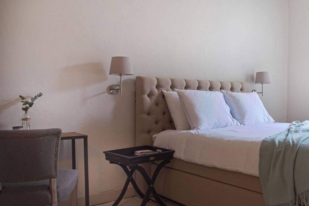 Photo of Bedroom in Saint-Hippolyte-du-Fort