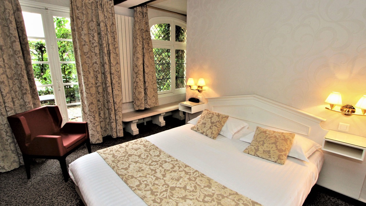 Photo of Bedroom in Villers-Cotterets