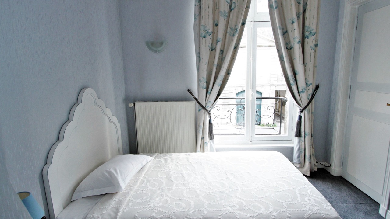 Photo of Bedroom in Villers-Cotterets