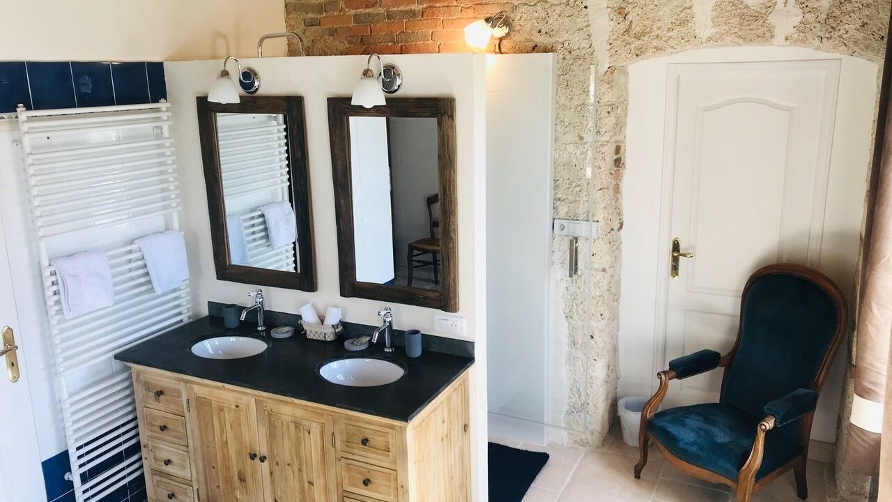 Photo of Bathroom in Les Avenieres