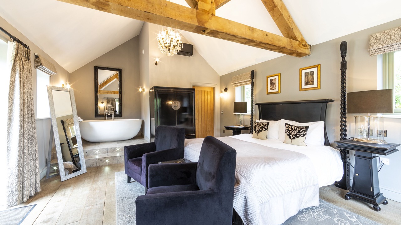 Photo of Others in Houghton