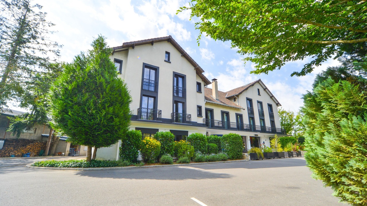 Photo of Others in Mereau