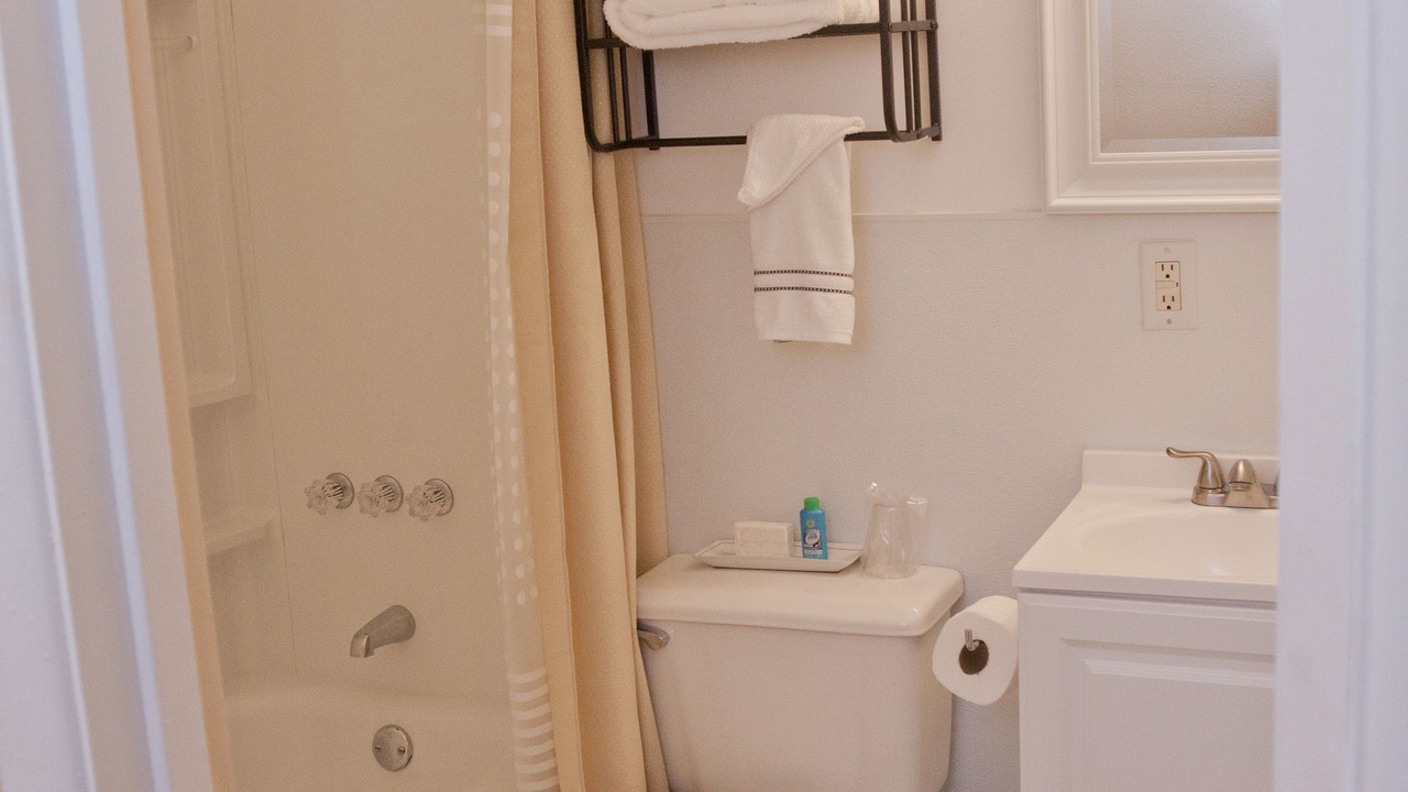 Photo of Bathroom in Myrtle Creek