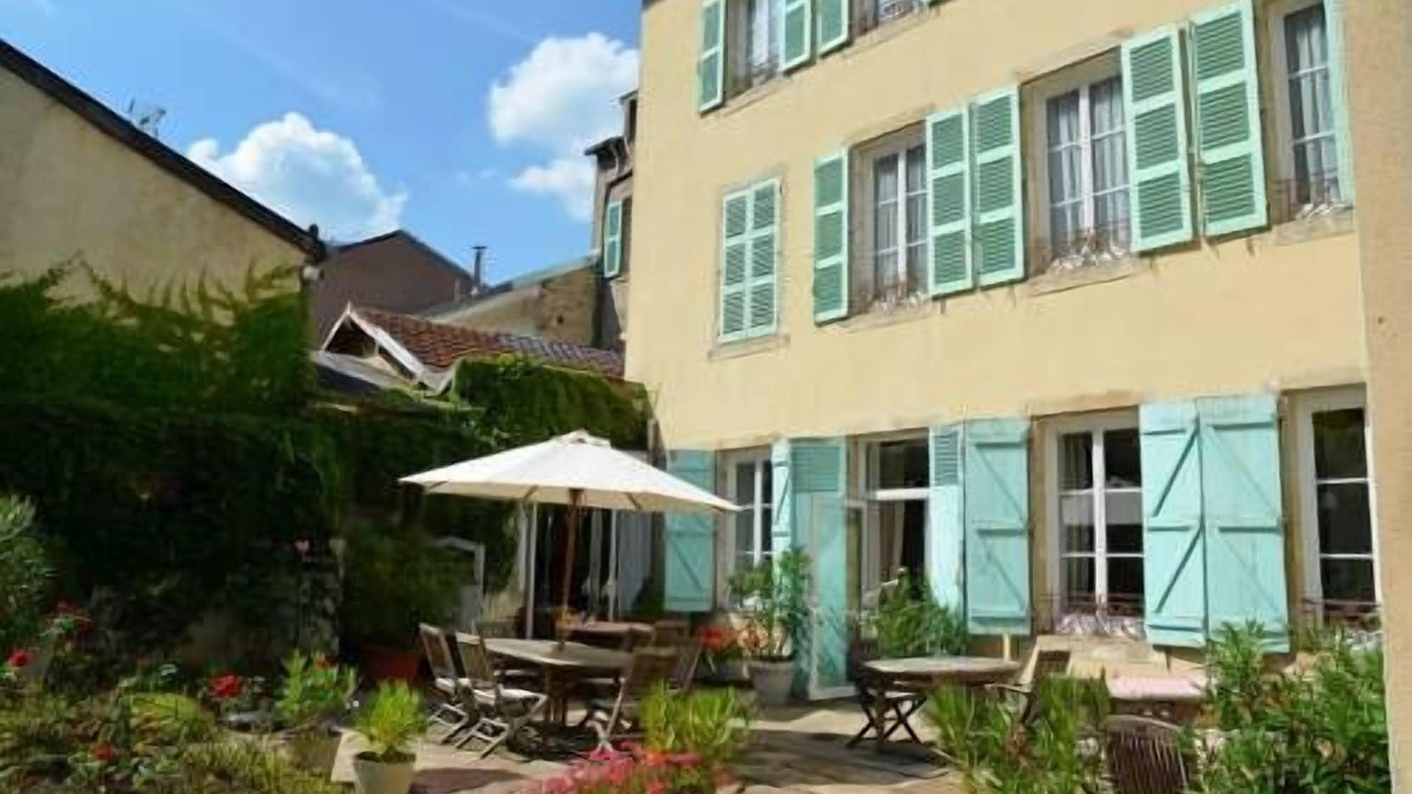 Photo of Patio Balcony in Bourbonne-les-Bains
