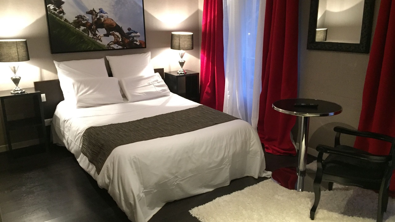 Photo of Others in Chantilly