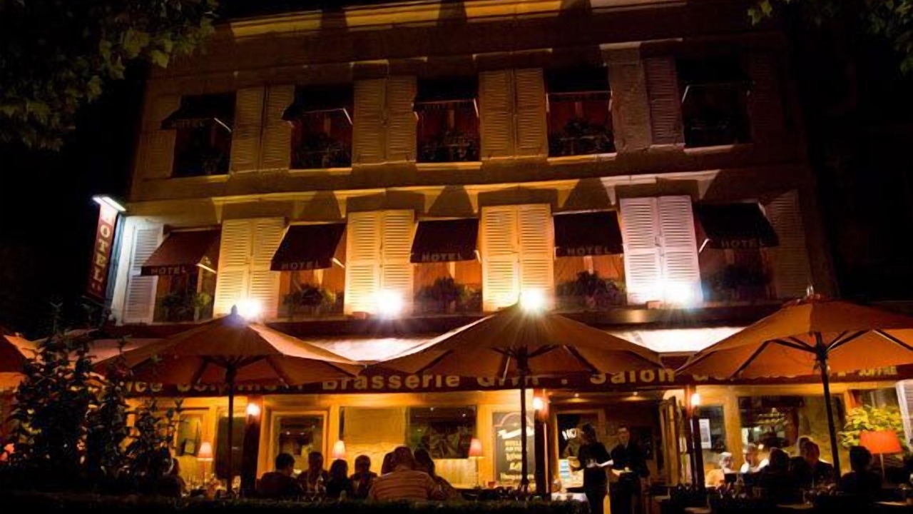 Photo of Buildings in Chantilly