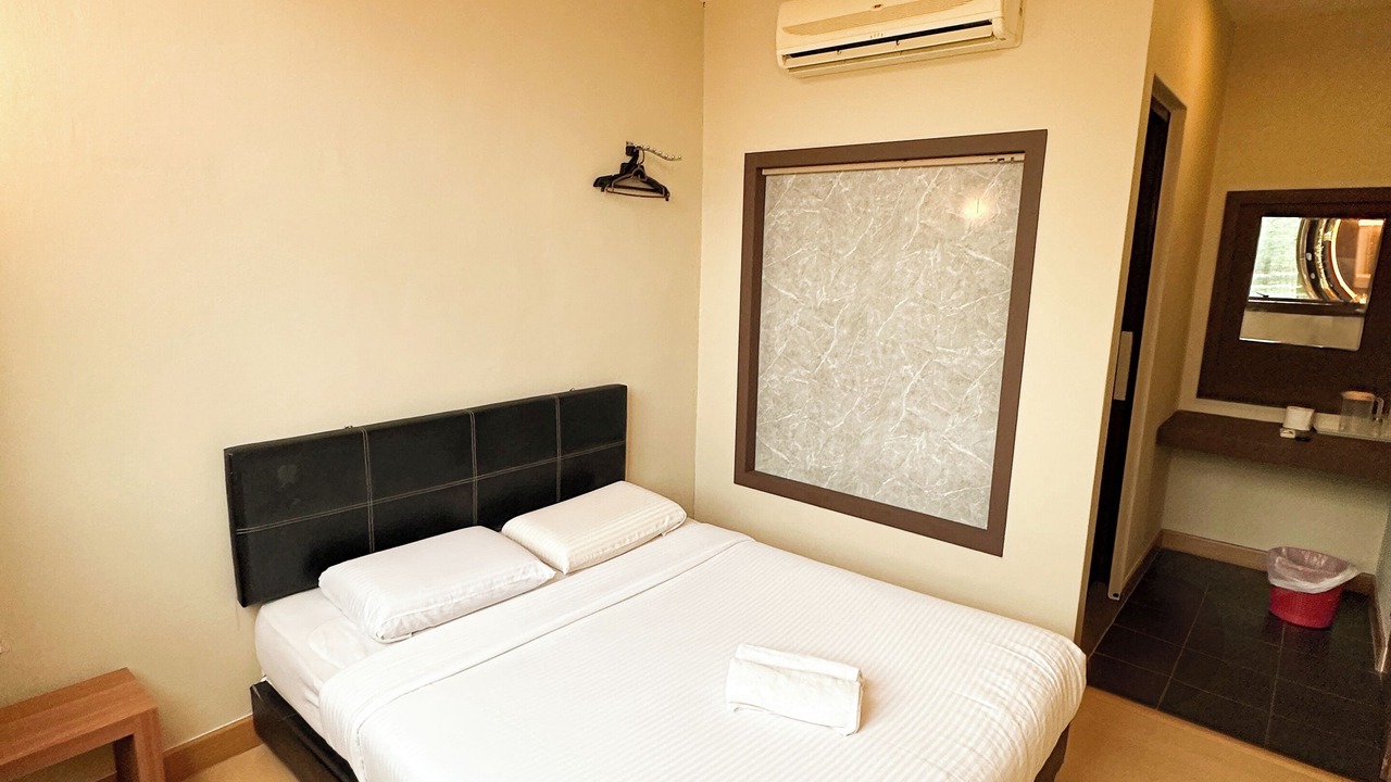 Photo of Bedroom in Batu Pahat