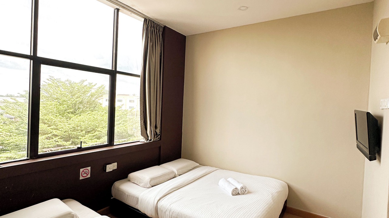 Photo of Bedroom in Batu Pahat