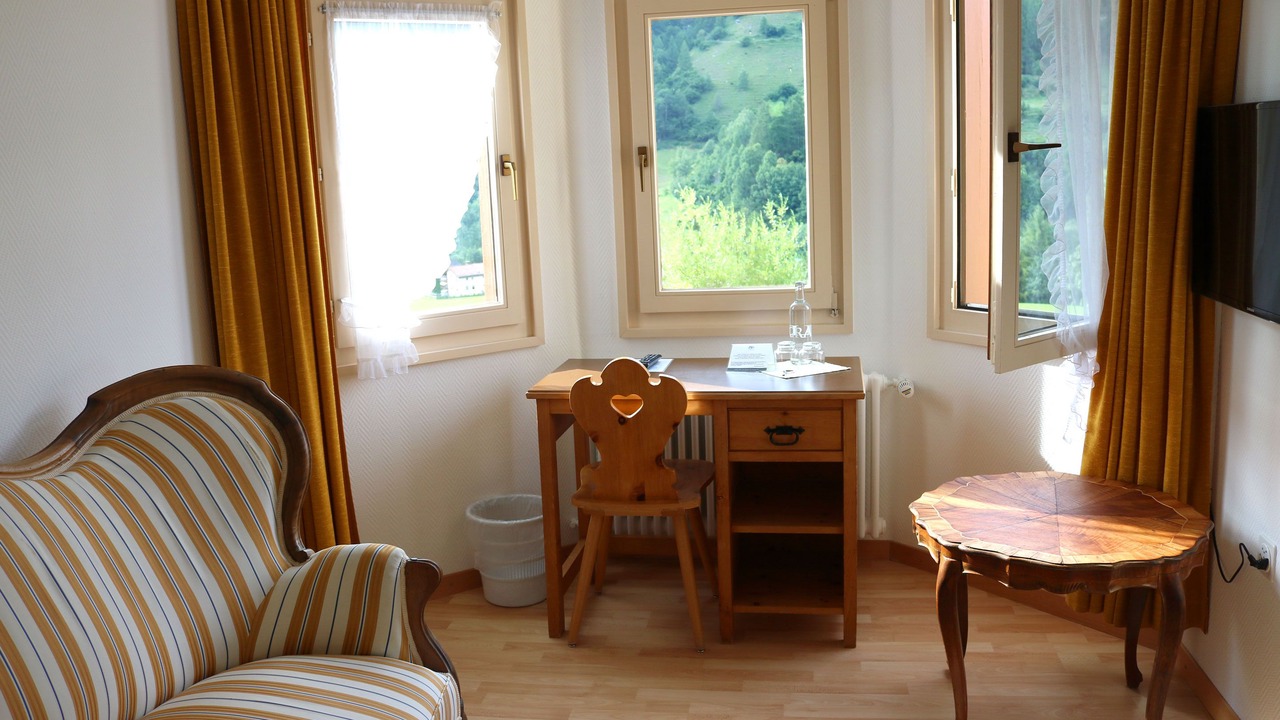 Photo of Bedroom in Val Muestair