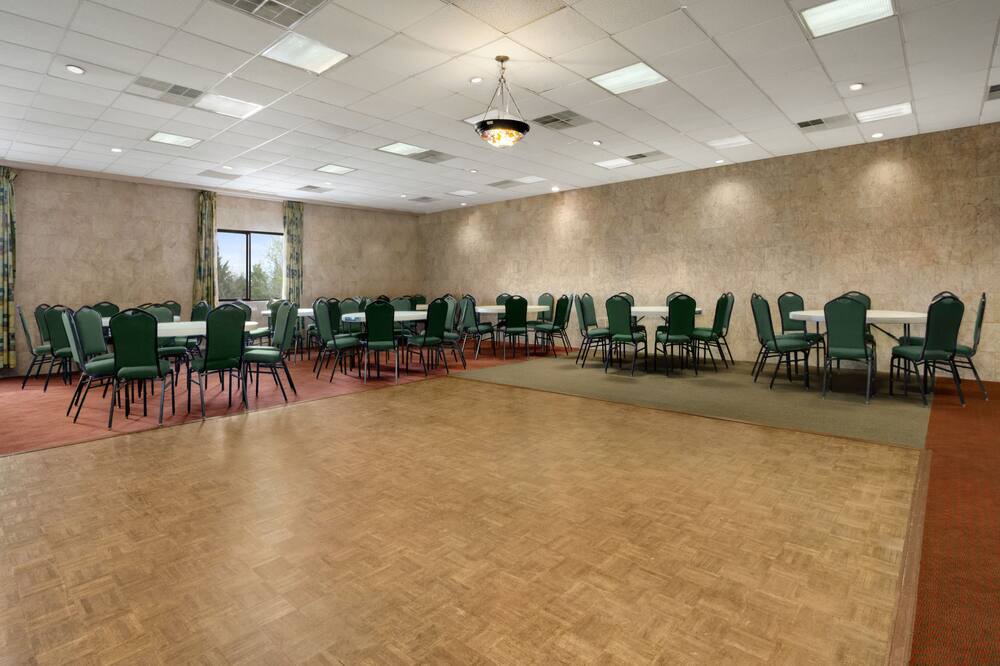 Photo of Others in Pleasantville