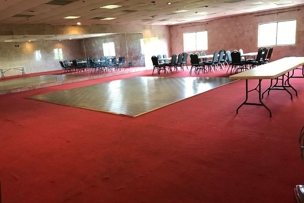 Photo of Others in Pleasantville