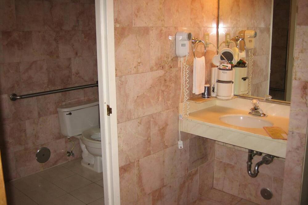 Photo of Bathroom in Pleasantville