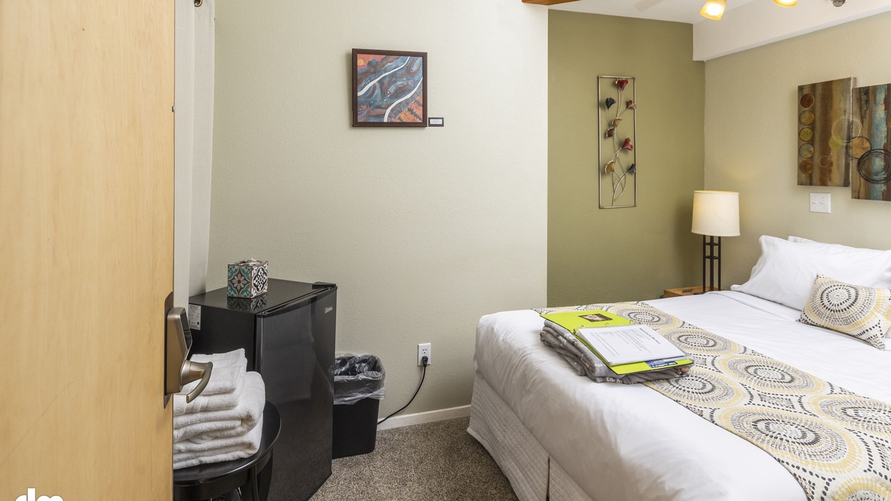Photo of Bedroom in Alyeska