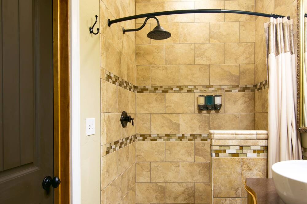 Photo of Bathroom in Kittitas