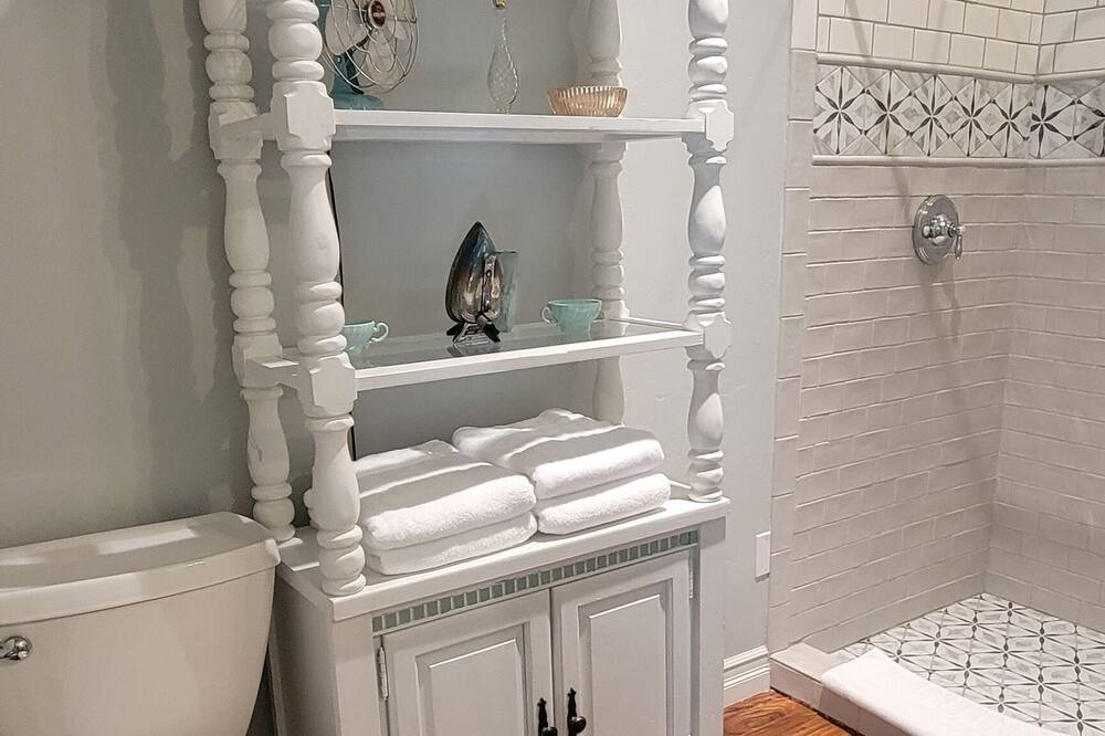 Photo of Bathroom in Kittitas