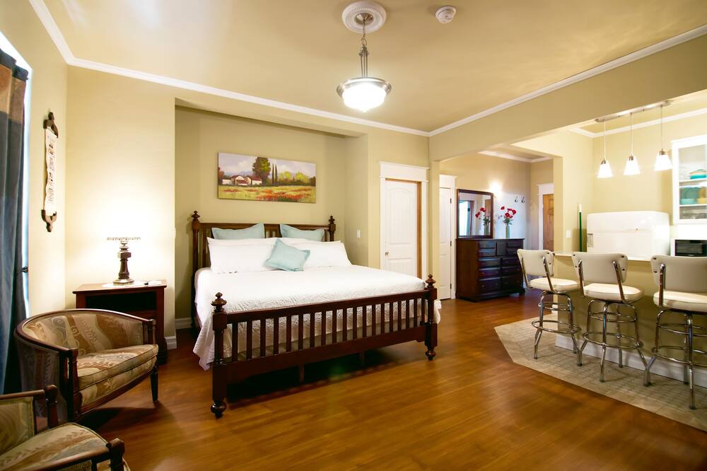 Photo of Bedroom in Kittitas