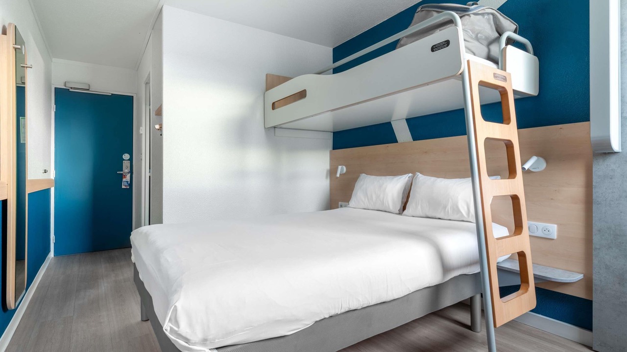 Photo of Bedroom in Mondeville