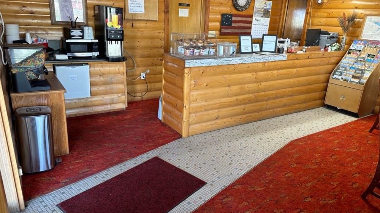 Photo of Others in Alma