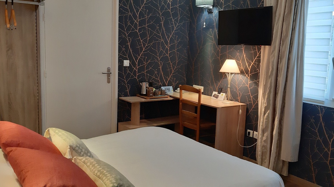 Photo of Bedroom in Saint-Evroult-Notre-Dame-du-Bois