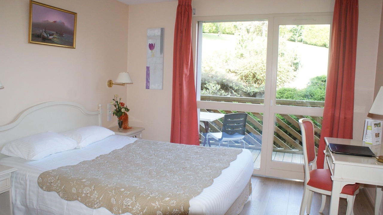 Photo of Bedroom in Marigny-Saint-Marcel