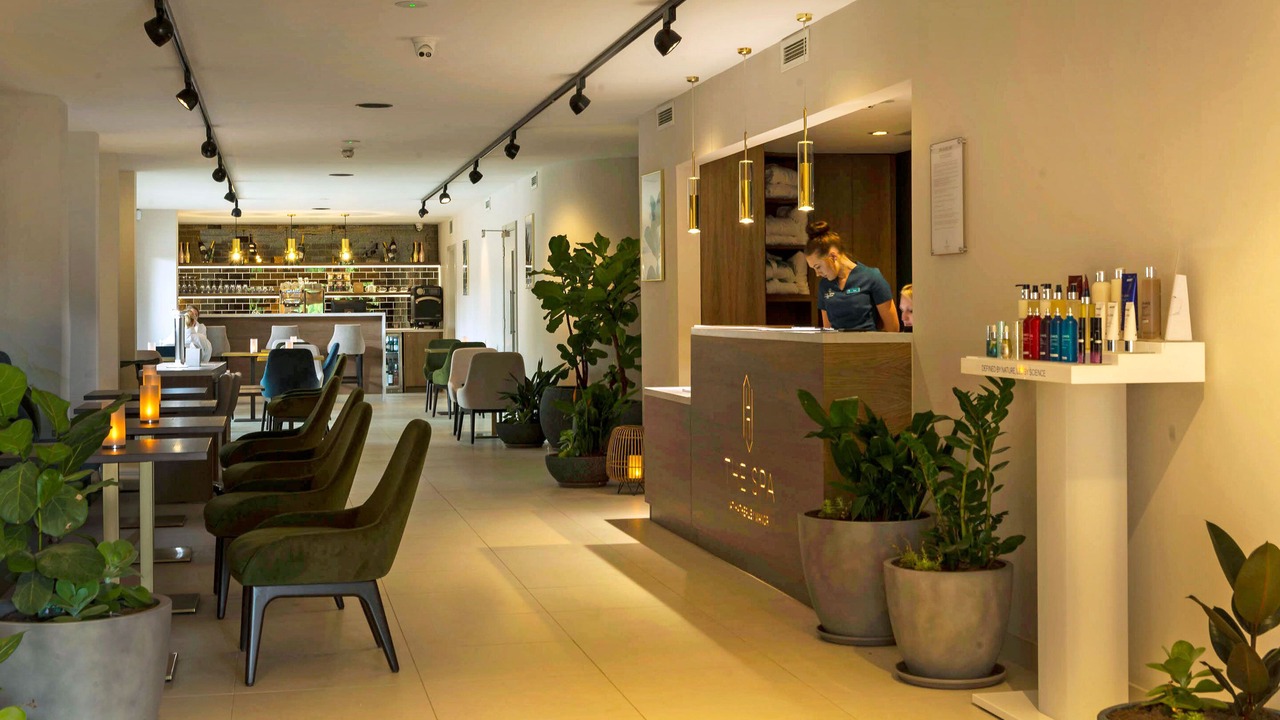 Photo of Others in Down Hatherley