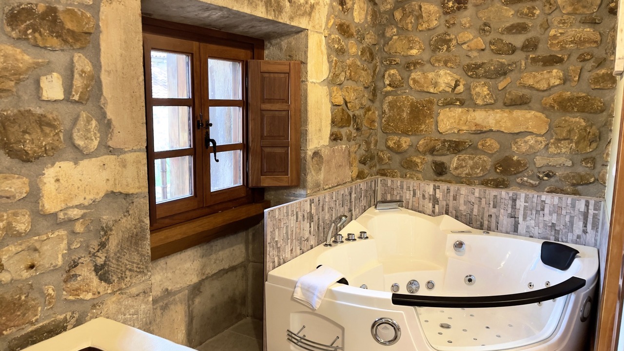 Photo of Bedroom in Llerana